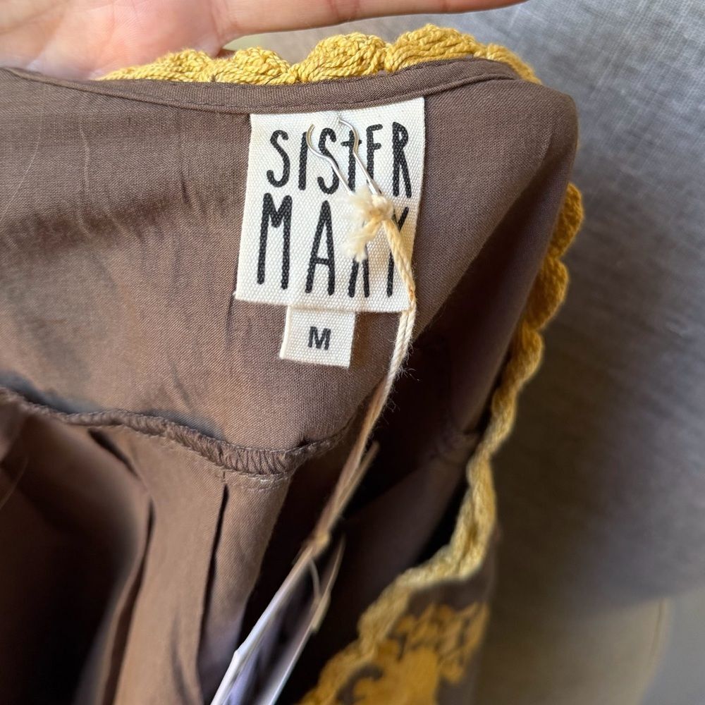 NWT Sister Mary Embroidered Dress Medium - Picture 5 of 6